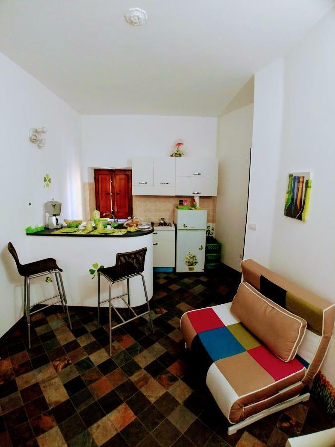 Planet Rooms บรอนเต ภายนอก รูปภาพ